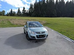 Violett Gebraucht 2010 Suzuki SX4 Limousine | 6.100 € (Fairer Preis)