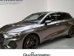 Grün Neu 2025 Audi A3 Sportback Ambiente Limousine | 41.172 € (Teuer)