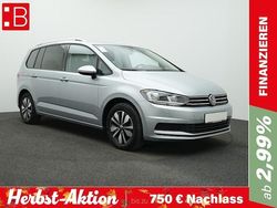 Silber Gebraucht 2024 VW Touran Move Van / Kleinbus | 31.950 € (Guter Preis)