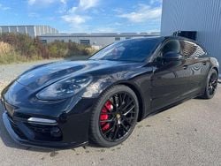 Schwarz Gebraucht 2019 Porsche Panamera Turbo Sport Turismo Limousine | 68.995 € (Fairer Preis)