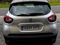 Grau Gebraucht 2015 Renault Captur Life SUV | 8.799 € (Fairer Preis)
