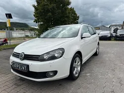 Weiß Gebraucht 2011 VW Golf VI Comfortline Kombi | 3.490 € (Superpreis)