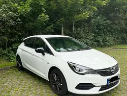 Weiß Gebraucht 2021 Opel Astra Design & Tech Kleinwagen | 14.500 € (Superpreis)
