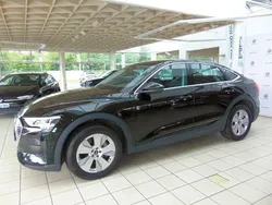 Brillantschwarz Gebraucht 2022 Audi e-tron Sportback Comfort SUV | 28.990 € (Superpreis)