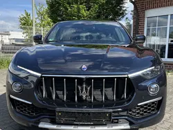 Blau Gebraucht 2020 Maserati Levante SUV | 32.100 € (Guter Preis)