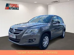 Grau Gebraucht 2010 VW Tiguan Trendline SUV | 7.777 € (Fairer Preis)