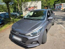 Grau Gebraucht 2019 Hyundai i20 Active Kleinwagen | 11.900 € (Fairer Preis)