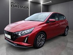 Rot Neu 2025 Hyundai i20 Trend Limousine | 23.990 € (Etwas zu teuer)