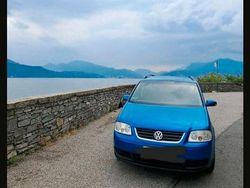 Blau Gebraucht 2006 VW Touran Trendline Van / Kleinbus | 2.500 € (Fairer Preis)