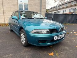 Blau Gebraucht 2002 Mitsubishi Carisma Elegance Limousine | 1.890 € (Etwas zu teuer)