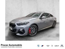 Grau Gebraucht 2024 BMW 220 Performance Coupé | 40.970 € (Teuer)