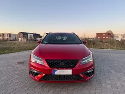 Rot Gebraucht 2017 Seat Leon ST FR Kombi | 11.000 € (Fairer Preis)