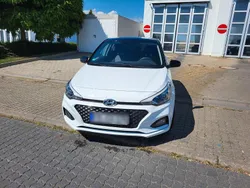 Weiß Gebraucht 2020 Hyundai i20 Advantage Kleinwagen | 11.000 € (Guter Preis)