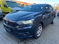 Grau Gebraucht 2023 Dacia Sandero Kleinwagen | 12.800 € (Superpreis)