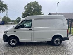 Weiß Gebraucht 2016 VW T6 Van | 13.923 € (Fairer Preis)