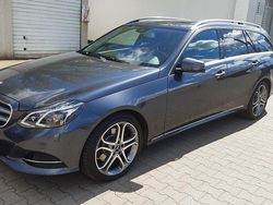 Grau Gebraucht 2015 Mercedes E200 Avantgarde Kombi | 20.000 € (Etwas zu teuer)