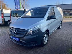 Brillantsilber metallic Gebraucht 2020 Mercedes Vito Van / Kleinbus | 16.800 € (Guter Preis)