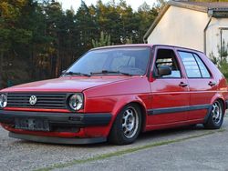 Rot Gebraucht 1991 VW Golf II Kleinwagen | 1.500 €