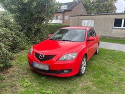 Rot Gebraucht 2009 Mazda 3 Exclusive-Line Limousine | 700 €