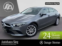 Mountaingrau Gebraucht 2023 Mercedes CLA200 Limousine | 25.794 € (Superpreis)