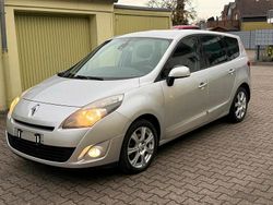 Silber Gebraucht 2009 Renault Scénic III Van / Kleinbus | 2.800 € (Fairer Preis)