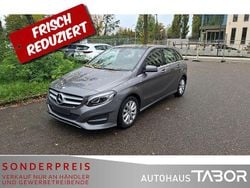 Mountaingrau Gebraucht 2016 Mercedes B180 Style Van / Kleinbus | 11.685 € (Superpreis)