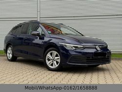 Blau Gebraucht 2022 VW Golf VIII Life Kombi | 18.299 € (Guter Preis)