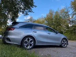 Grau Gebraucht 2018 Kia Ceed Sportswagon Platinum Kombi | 19.480 € (Fairer Preis)