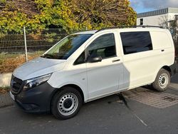 Weiß Gebraucht 2018 Mercedes Vito Van / Kleinbus | 19.200 €