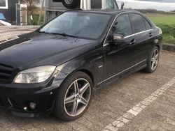 Schwarz Gebraucht 2009 Mercedes C63 AMG Limousine | 5.500 €