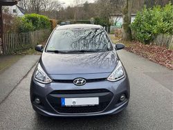 Grau Gebraucht 2015 Hyundai i10 Kleinwagen | 5.300 € (Guter Preis)