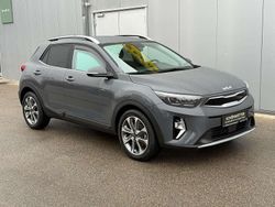 Grau Gebraucht 2023 Kia Stonic Spirit SUV | 17.870 € (Guter Preis)