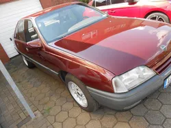 Rot Gebraucht 1990 Opel Omega Limousine | 2.800 €