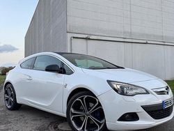 Weiß Gebraucht 2013 Opel Astra GTC OPC Kombi | 8.250 €