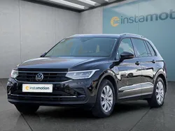 Schwarz Gebraucht 2021 VW Tiguan SUV | 22.149 € (Guter Preis)