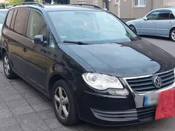 Schwarz Gebraucht 2008 VW Touran Van / Kleinbus | 2.200 € (Superpreis)