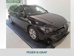 Grenadillschwarz metallic Gebraucht 2024 VW Passat Elegance Kombi | 38.760 € (Etwas zu teuer)