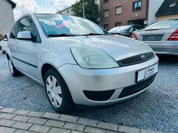Silber Gebraucht 2005 Ford Fiesta Ambiente Kleinwagen | 2.350 € (Fairer Preis)