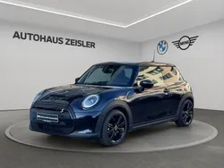 Mini yours enigmatic black Gebraucht 2023 Mini Cooper SE Hatch Kleinwagen | 21.780 € (Fairer Preis)