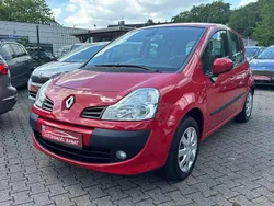 Hellrot Gebraucht 2011 Renault Modus Dynamique Van / Kleinbus | 6.299 € (Teuer)
