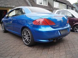 Blau Gebraucht 2004 Peugeot 307 CC Cabrio | 3.990 €