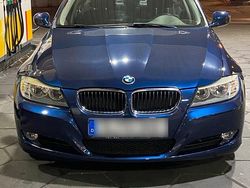 Blau Gebraucht 2011 BMW 318 Limousine | 4.400 € (Superpreis)