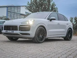 Grau Gebraucht 2022 Porsche Cayenne GTS SUV | 133.999 €