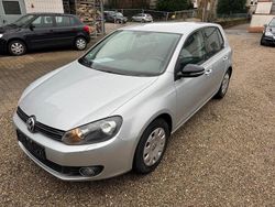 Silber Gebraucht 2011 VW Golf VI Style Kleinwagen | 6.990 € (Etwas zu teuer)