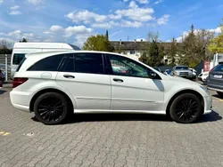 Mercedes R500