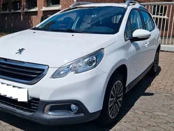 Weiß Gebraucht 2015 Peugeot 2008 Active SUV | 4.500 € (Fairer Preis)