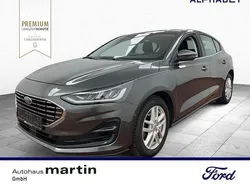 Magnetic grau Gebraucht 2023 Ford Focus Titanium S Limousine | 19.990 € (Superpreis)