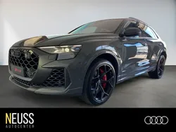 Nimbusgrau perleffekt indiv... Neu 2025 Audi RS Q8 Exclusive SUV | 174.990 € (Fairer Preis)