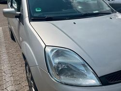 Grau Gebraucht 2003 Ford Fiesta Kleinwagen | 1.000 € (Guter Preis)