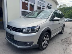 Silber Gebraucht 2011 VW Touran Cross Van / Kleinbus | 9.990 € (Fairer Preis)